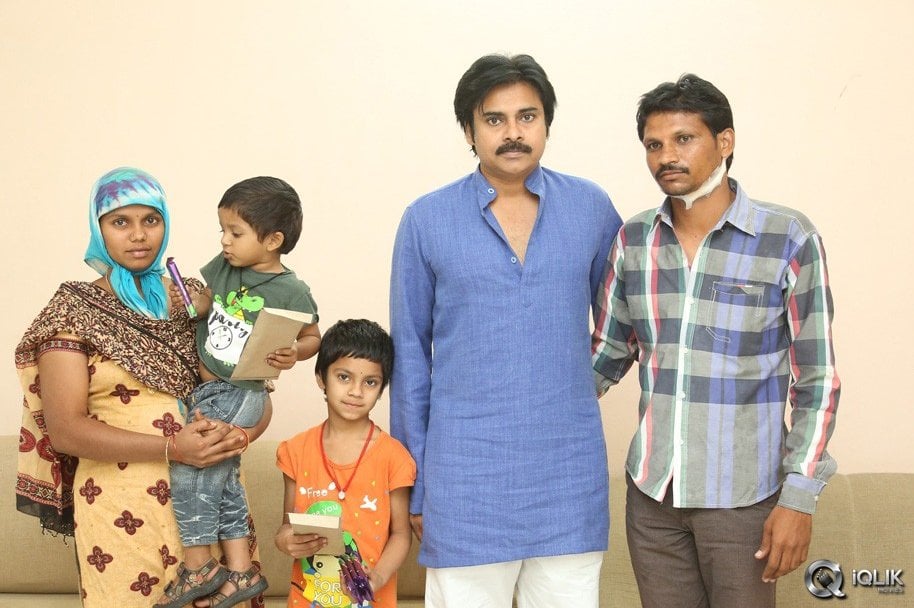 Pawan-Kalyan-Meets-His-Fan-Karuna-Srinivas